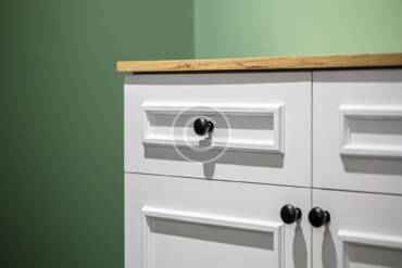 Is it time to update your kitchen hardware?