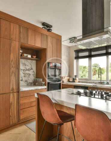 Kitchens and dining rooms become more expensive yet beautiful